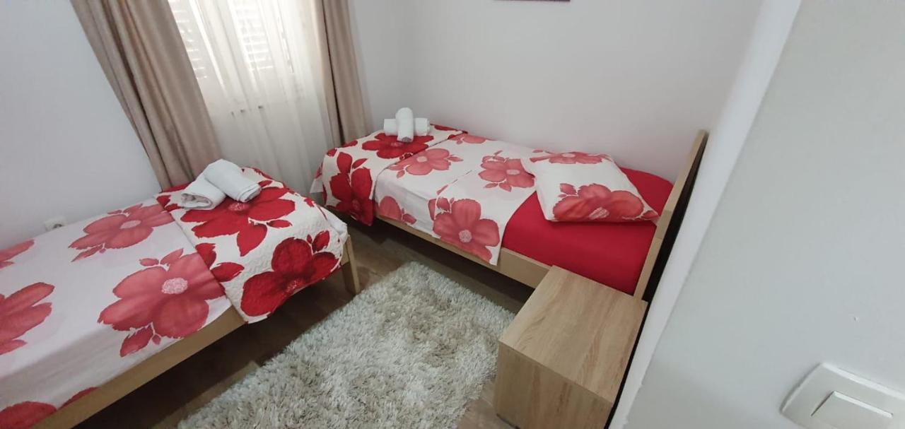 Apartments Agata Шибеник Екстер'єр фото
